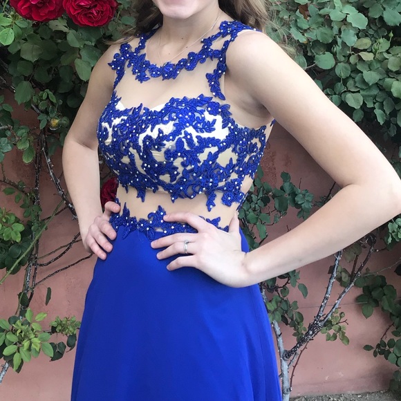 Prom dress - Picture 3 of 5